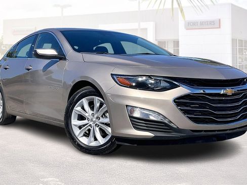 Used 2025 Chevrolet Malibu LT image 1