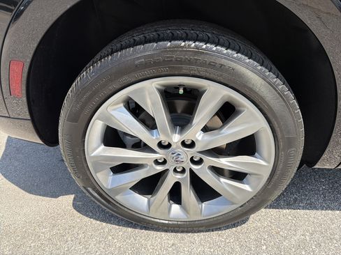 Certified 2023 Buick Envision Avenir FWD image 18