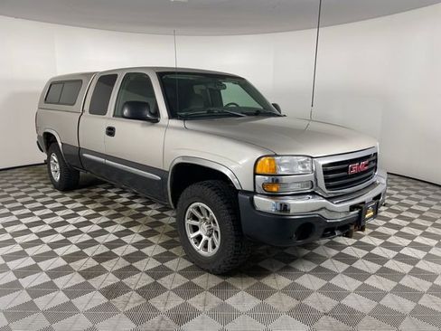 Used 2004 GMC Sierra 1500 SLE w/ Light Duty Power Package image 15