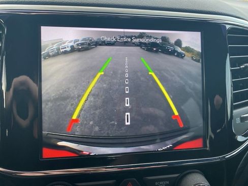 Used 2021 Jeep Grand Cherokee Laredo X image 25