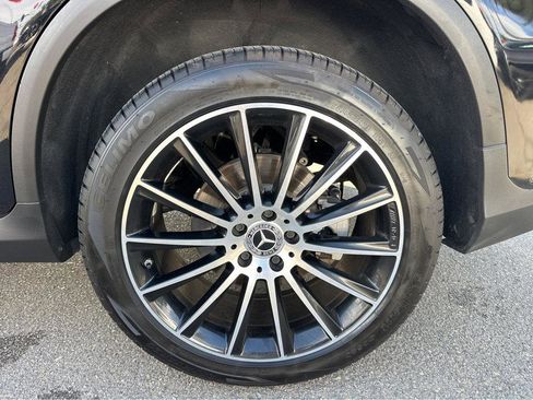 Used 2022 Mercedes-Benz GLC 300 image 14