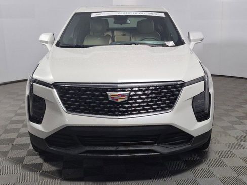Used 2024 Cadillac XT4 Luxury w/ Cold Weather Package image 2