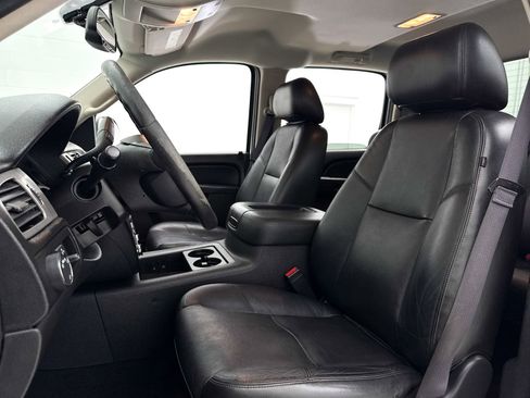 Used 2013 Chevrolet Silverado 1500 LTZ w/ Z71 Appearance Package RWD image 17