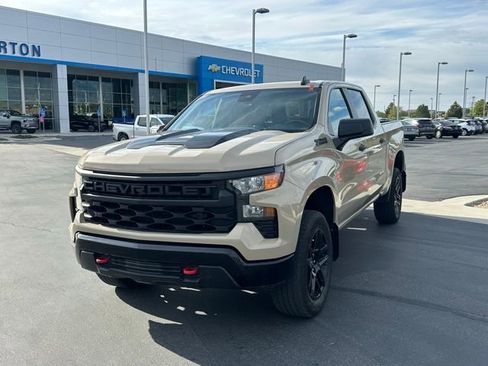 Certified 2023 Chevrolet Silverado 1500 Custom Trail Boss w/ LPO, Dark Essentials Package AWD/4WD image 28