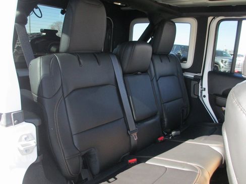 Used 2024 Jeep Wrangler Unlimited Rubicon 392 image 19