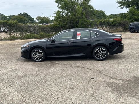 New 2026 Toyota Camry XLE AWD/4WD image 6