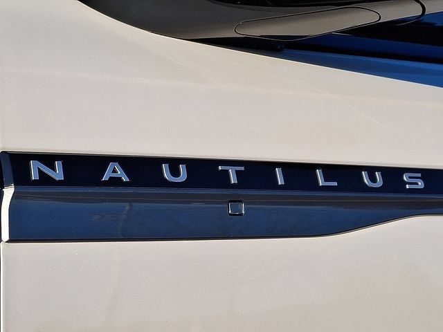 New 2026 Lincoln Nautilus Premier w/ Jet Appearance Package AWD/4WD image 10