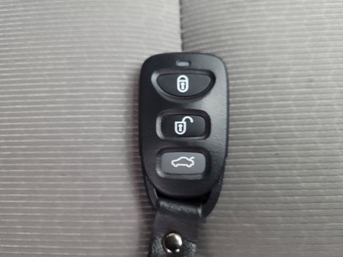 Used 2018 Hyundai Elantra SEL image 32