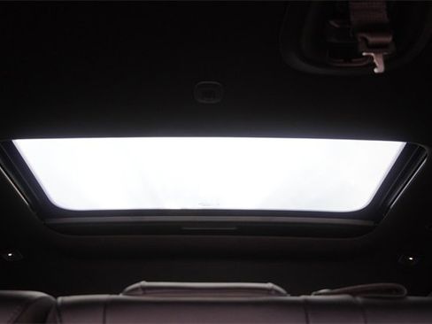 New 2025 Jeep Wagoneer L Series II w/ Premium Group I image 14