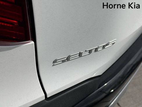New 2026 Kia Seltos EX FWD image 9