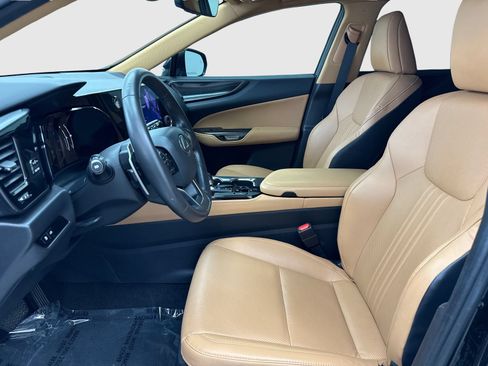 Used 2023 Lexus NX 250 FWD w/ Towing Package (2000 Lbs) image 17