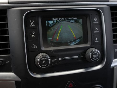 Used 2019 RAM 1500 Classic SLT RWD image 24