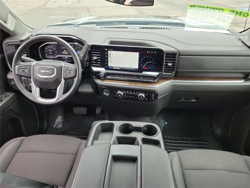 Used 2024 GMC Sierra 1500 Elevation AWD/4WD image 10