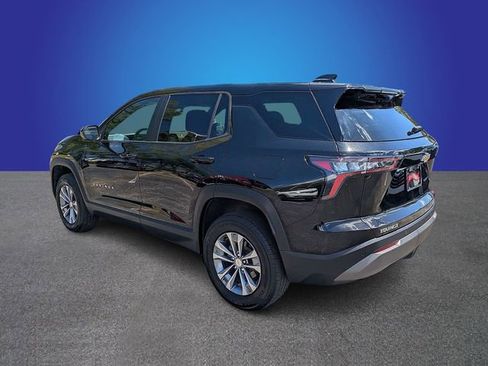Used 2025 Chevrolet Equinox LT FWD image 3