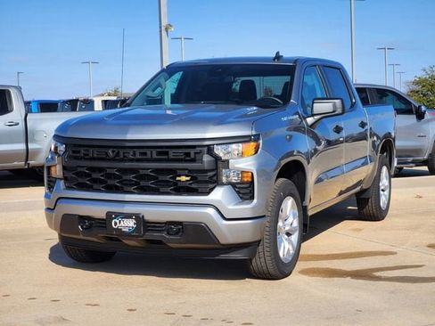 New 2026 Chevrolet Silverado 1500 Custom RWD image 3