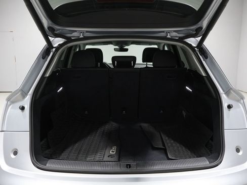 Used 2020 Audi Q5 2.0T Premium w/ Convenience Package image 5