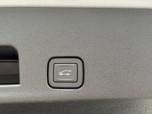 New 2026 Chevrolet Traverse LT w/ Midnight/Sport Edition image 28