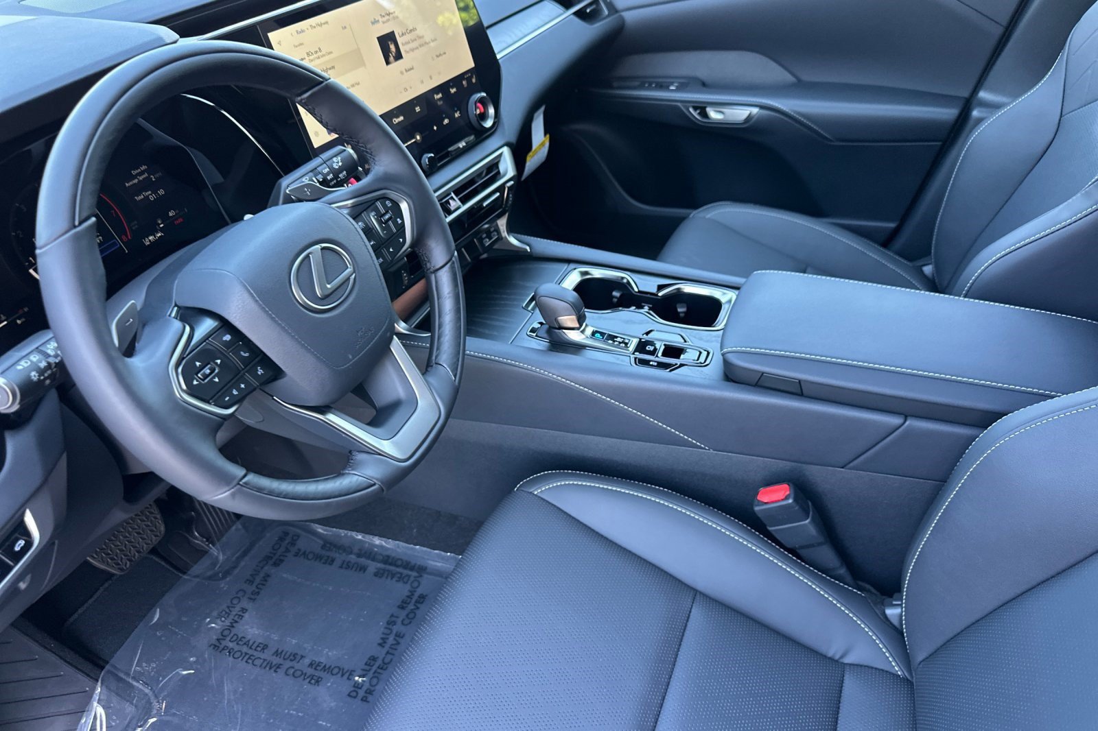 New 2026 Lexus RX 350 Premium Plus w/ Accessory Package (2T) FWD image 4