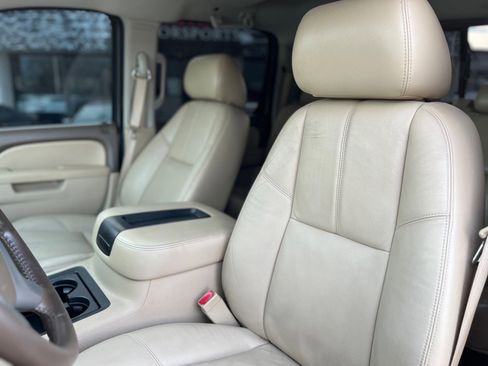 Used 2012 GMC Sierra 2500 SLT w/ SLT Convenience Package image 27