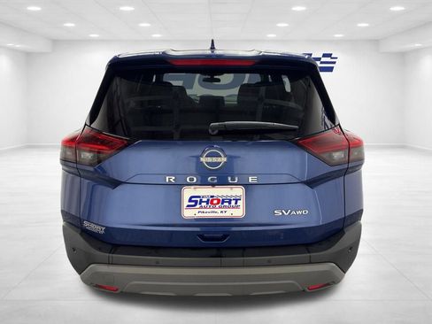 Used 2023 Nissan Rogue SV image 5