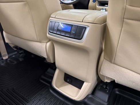 Used 2015 Toyota Highlander XLE image 49