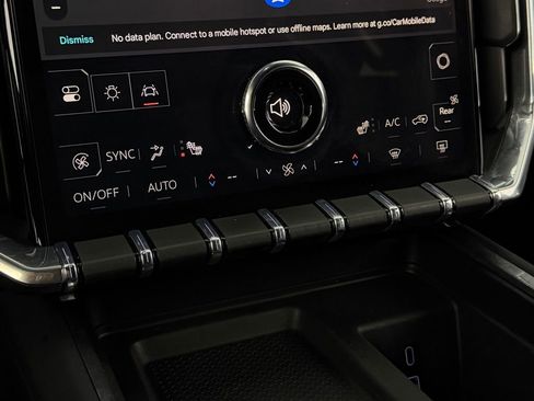 Used 2025 GMC Acadia Elevation image 18