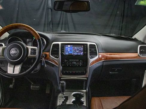 Used 2012 Jeep Grand Cherokee Overland image 22