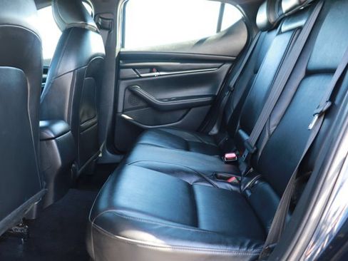 Used 2020 MAZDA MAZDA3 Hatchback FWD image 14