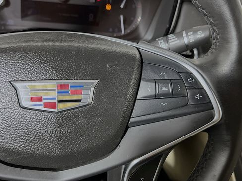 Used 2017 Cadillac XT5 FWD image 20