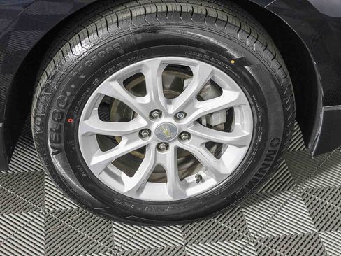 Used 2021 Chevrolet Equinox LS image 12