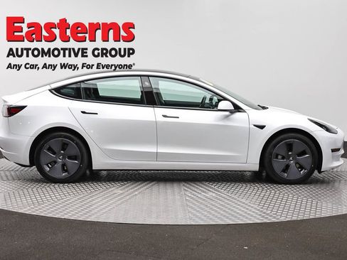 Used 2023 Tesla Model 3 Standard Range RWD image 4