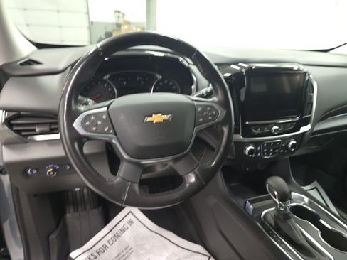 Certified 2021 Chevrolet Traverse LT image 11