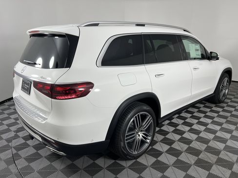 New 2026 Mercedes-Benz GLS 450 4MATIC image 13