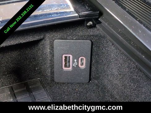 Used 2025 Lincoln Corsair Reserve w/ Equipment Group 202A image 33