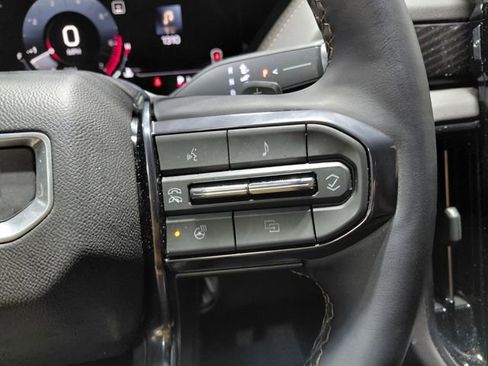 Used 2025 GMC Yukon AT4 w/ LPO, Floor Liner Package AWD/4WD image 42