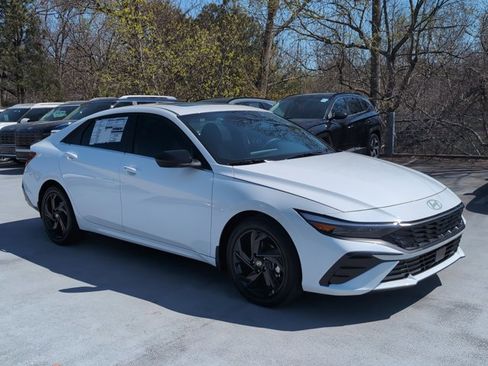 New 2026 Hyundai Elantra SEL Sport Premium image 7