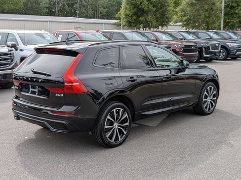 Used 2023 Volvo XC60 B6 Ultimate w/ Protection Package Premier AWD/4WD image 3
