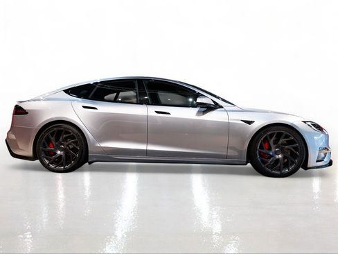 Used 2026 Tesla Model S Plaid AWD/4WD image 9
