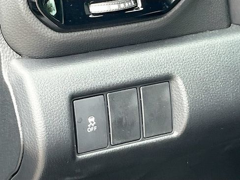 Used 2025 Honda Pilot Sport image 10