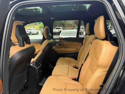 Used 2017 Volvo XC90 T8 Inscription w/ Luxury Package AWD/4WD image 9