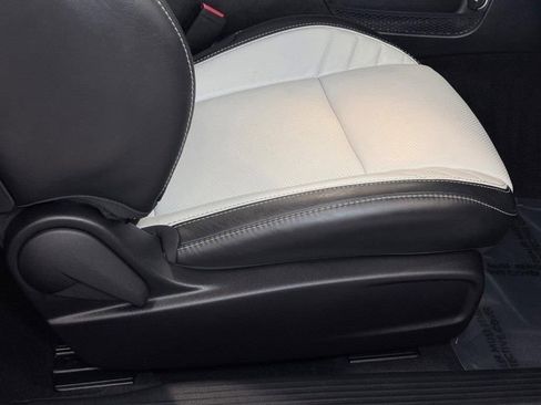 Used 2022 Dodge Challenger SRT Hellcat image 19