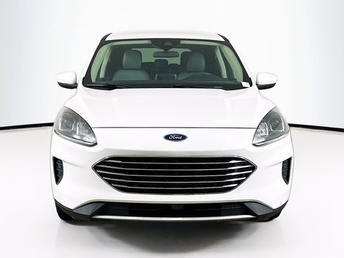 Used 2020 Ford Escape SE FWD image 2