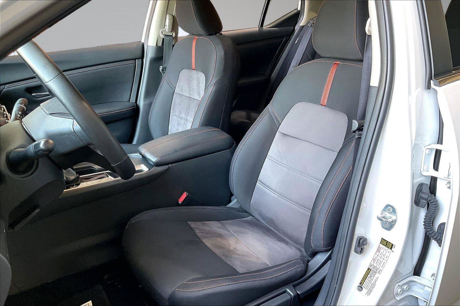 Certified 2025 Nissan Sentra SR FWD image 25