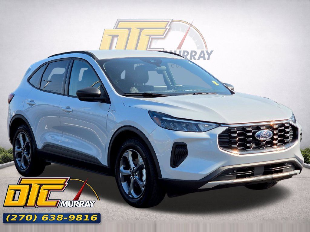 Used 2026 Ford Escape ST-Line FWD image 1