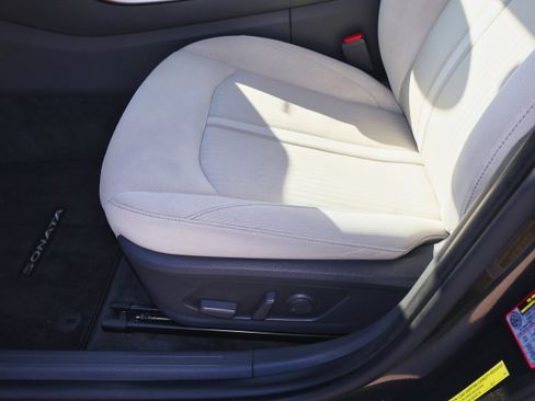 Used 2022 Hyundai Sonata SEL image 12