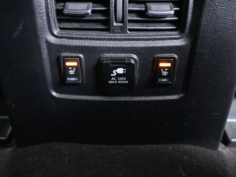 Used 2017 Nissan Titan Platinum Reserve image 17