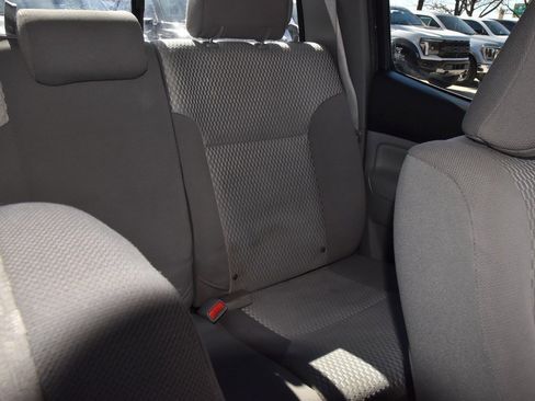 Used 2014 Toyota Tacoma PreRunner w/ SR5 Package image 20