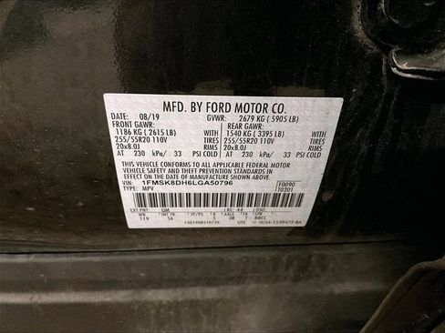 Used 2020 Ford Explorer XLT w/ Equipment Group 202A AWD/4WD image 34