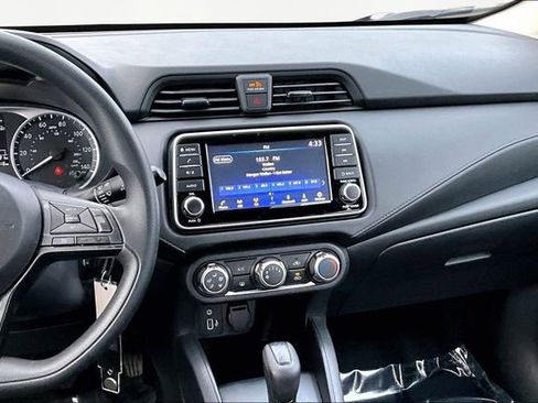 Used 2024 Nissan Versa S w/ S Plus Package image 9