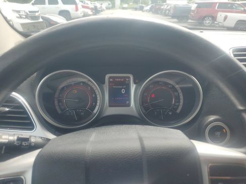 Used 2014 Dodge Journey Limited w/ Flexible Seating Group FWD image 17
